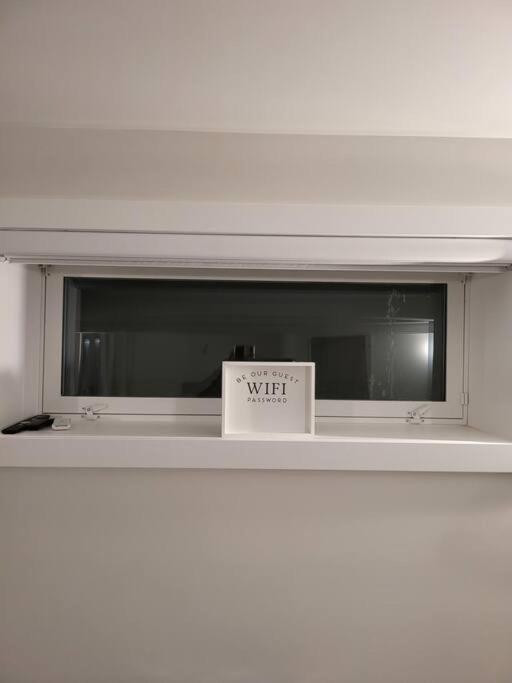 Luxury One Bedroom 温尼伯 外观 照片